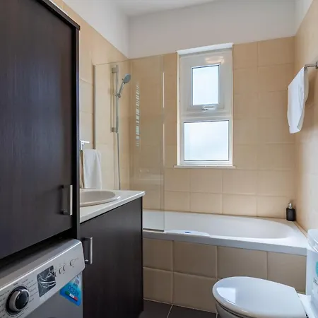 Harbor In Apartment *