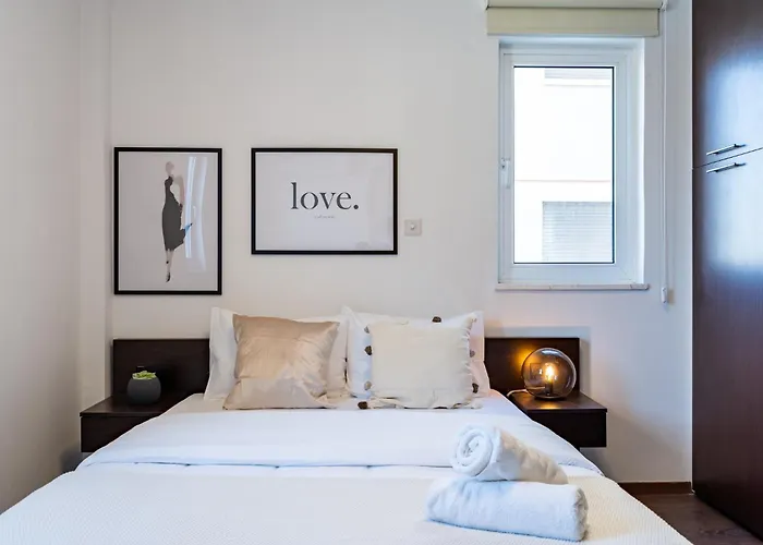 Апартаменти Harbor In *