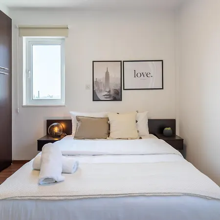 Διαμέρισμα Harbor In